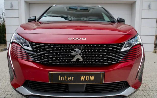 PEUGEOT 5008 1.6 PureTech GT Pack S&S EAT8