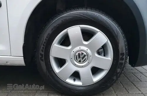 VOLKSWAGEN Caddy California 