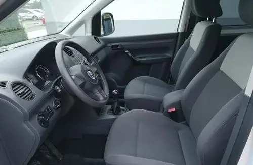 VOLKSWAGEN Caddy California 