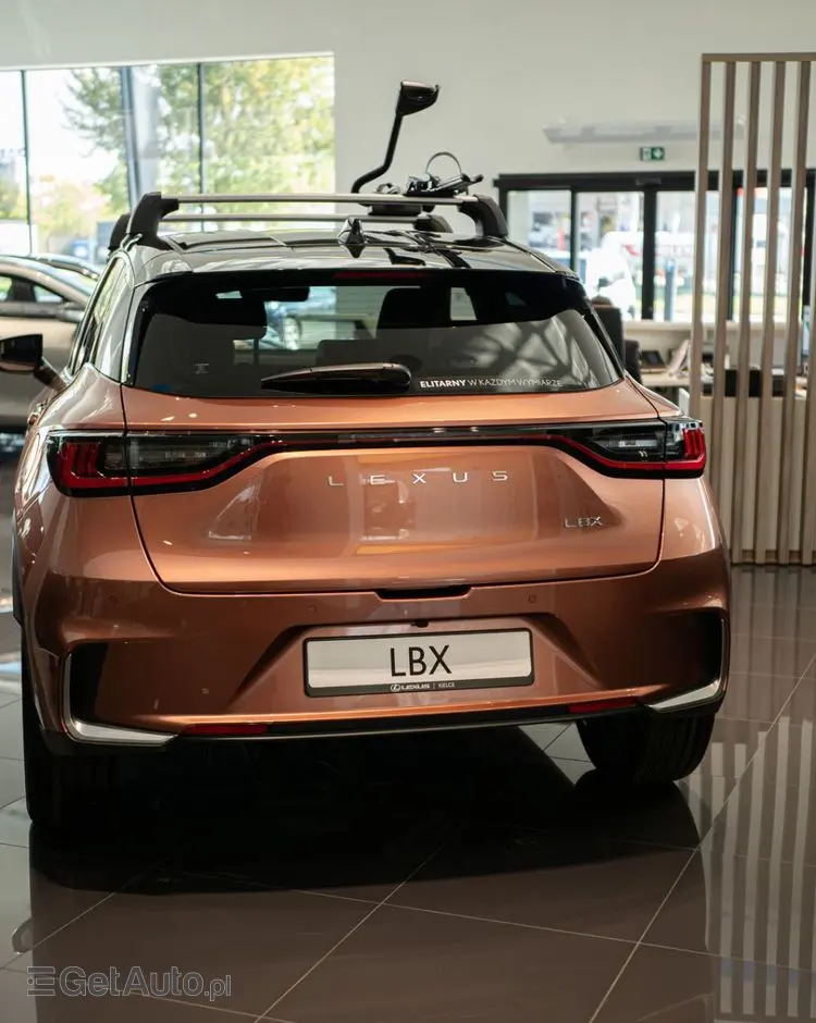 LEXUS LBX 1.5 Hybrid Cool