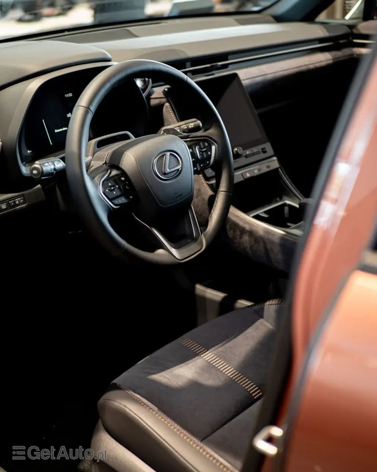 LEXUS LBX 1.5 Hybrid Cool