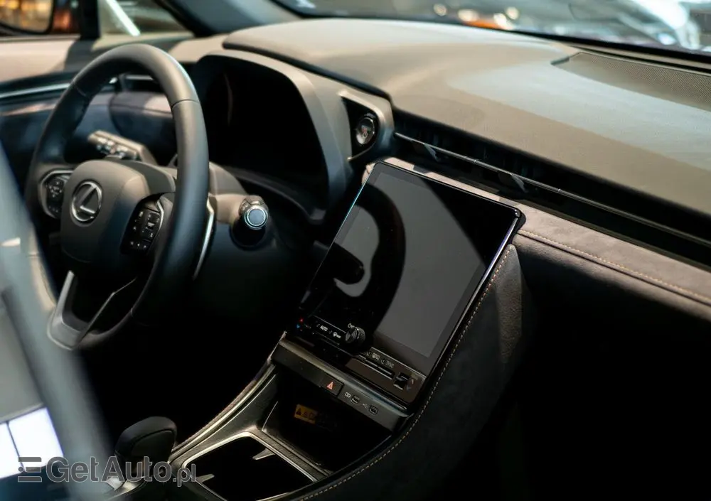 LEXUS LBX 1.5 Hybrid Cool