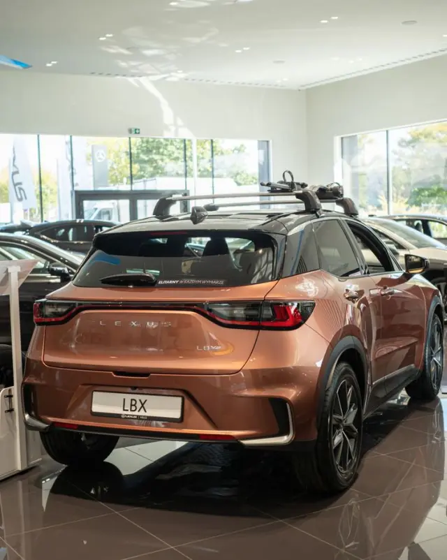 LEXUS LBX 1.5 Hybrid Cool