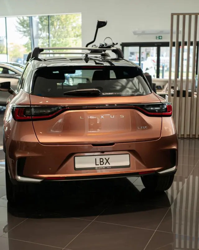 LEXUS LBX 1.5 Hybrid Cool