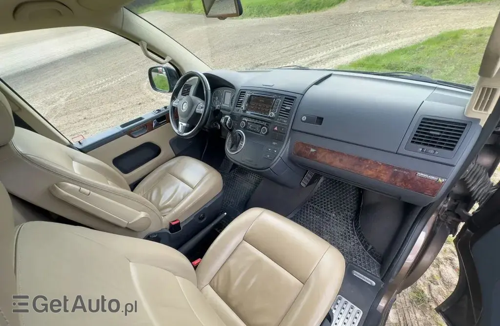 VOLKSWAGEN TRANSPORTER 