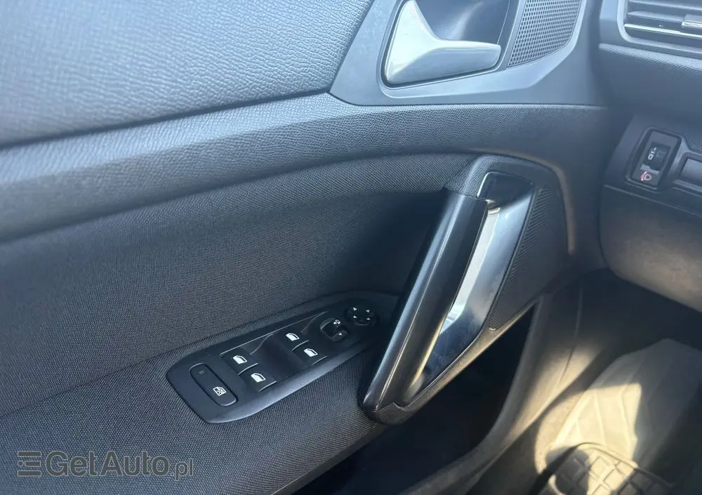 PEUGEOT 308 1.5 BlueHDi Allure Pack S&S