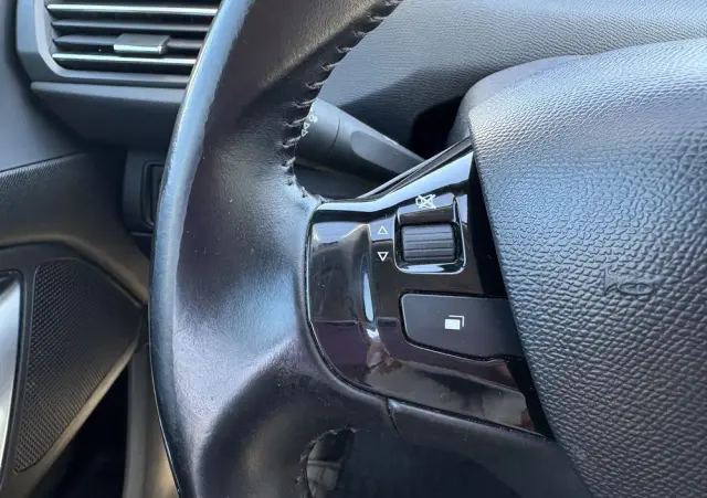 PEUGEOT 308 1.5 BlueHDi Allure Pack S&S