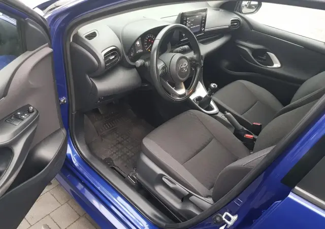 TOYOTA Yaris 1.5 Comfort