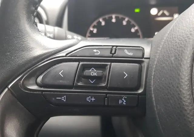 TOYOTA Yaris 1.5 Comfort