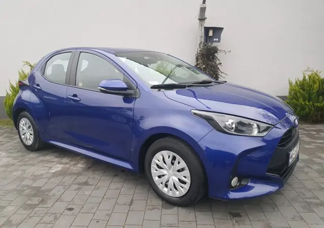 TOYOTA Yaris 1.5 Comfort