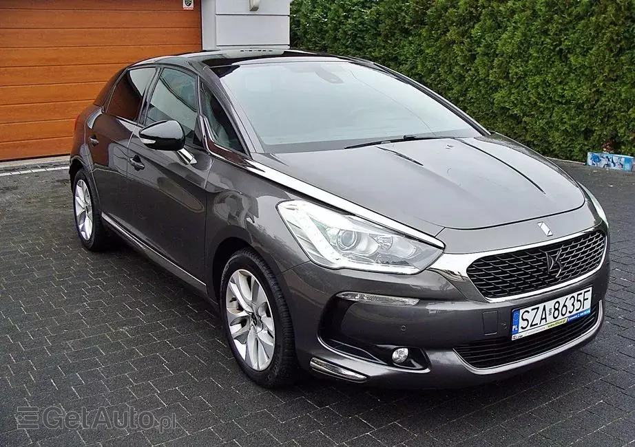 DS AUTOMOBILES DS 5 
