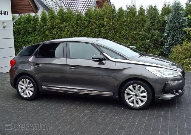 DS AUTOMOBILES DS 5 