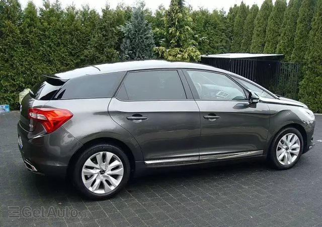 DS AUTOMOBILES DS 5 