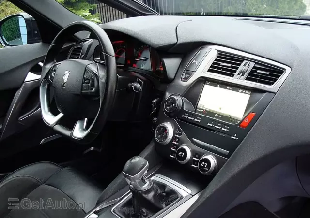 DS AUTOMOBILES DS 5 