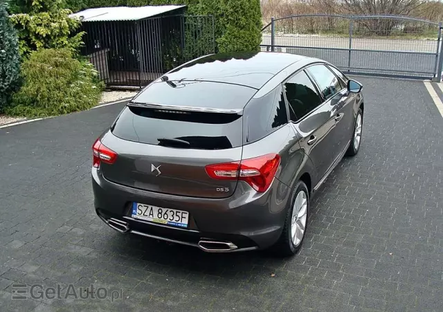 DS AUTOMOBILES DS 5 
