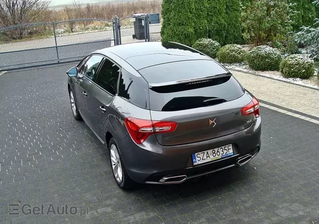 DS AUTOMOBILES DS 5 
