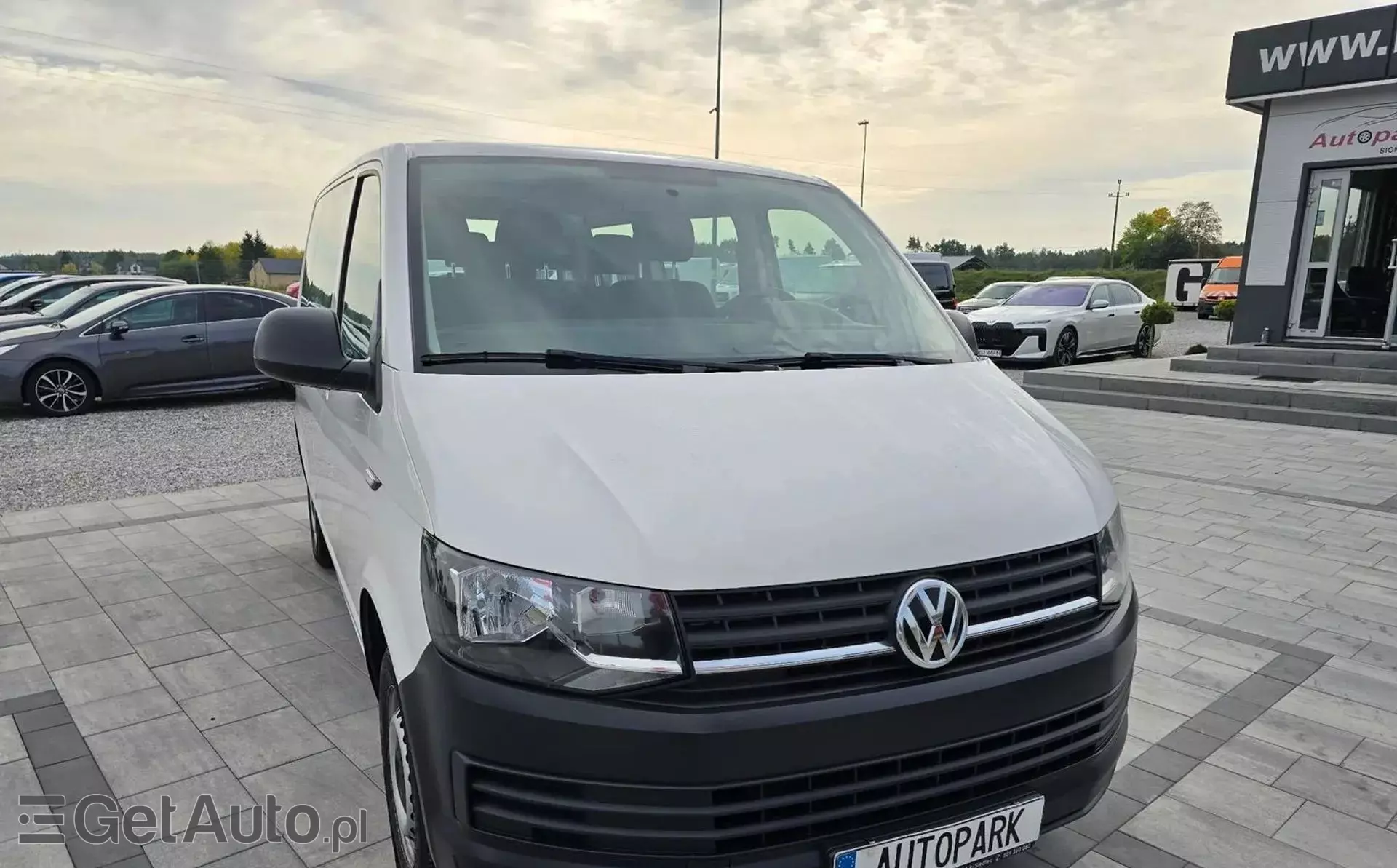 VOLKSWAGEN Transporter 