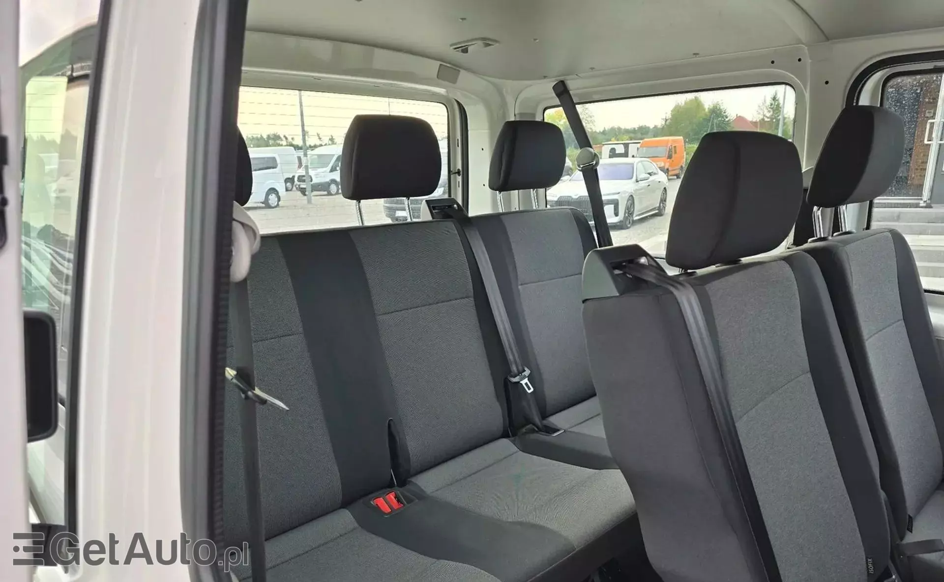 VOLKSWAGEN Transporter 