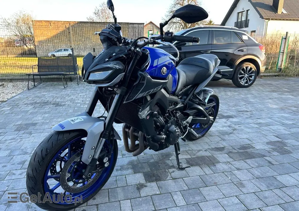 YAMAHA MT 
