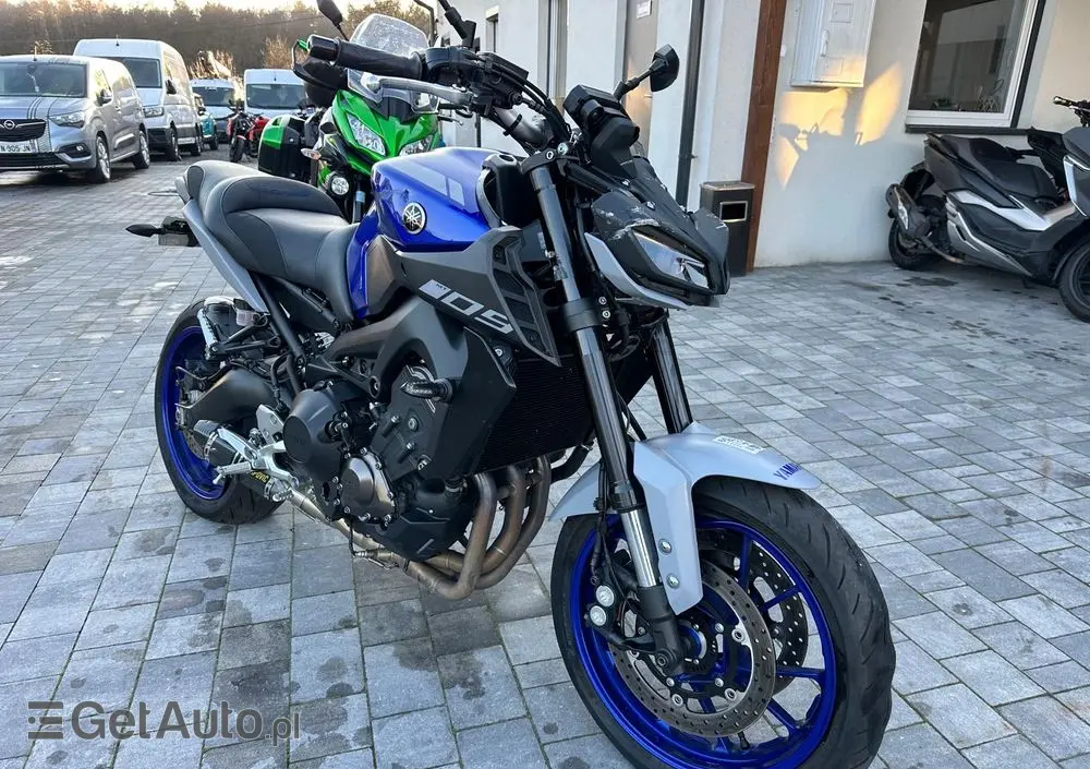 YAMAHA MT 