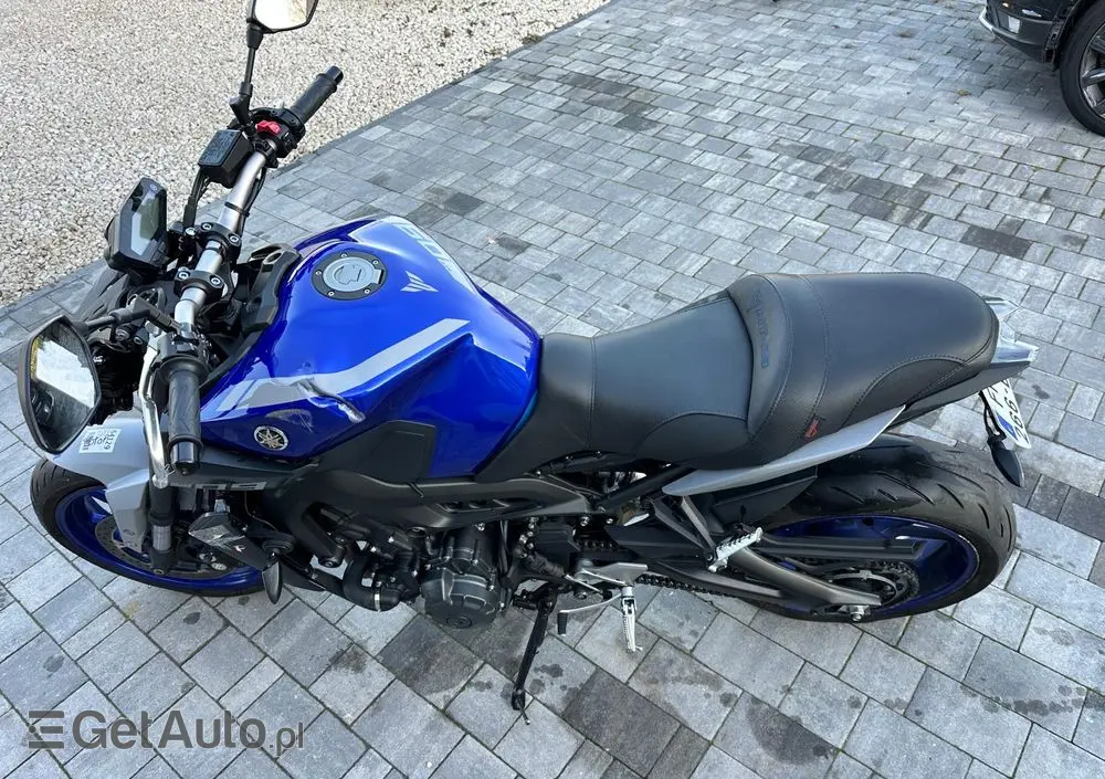 YAMAHA MT 
