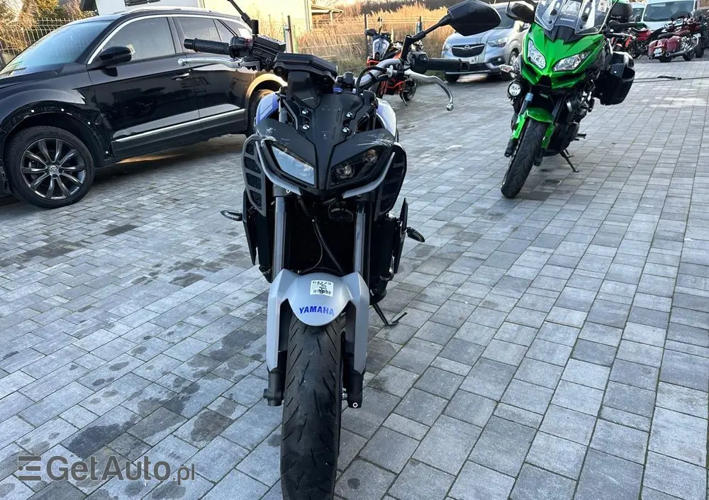 YAMAHA MT 