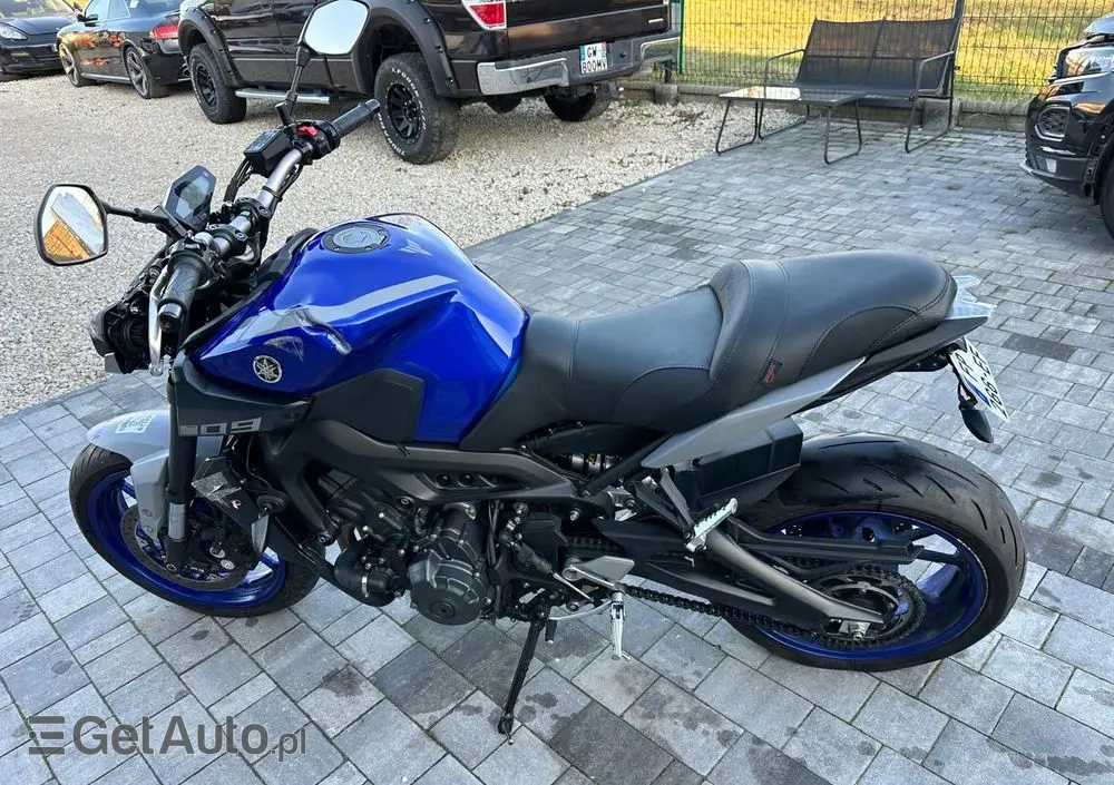 YAMAHA MT 