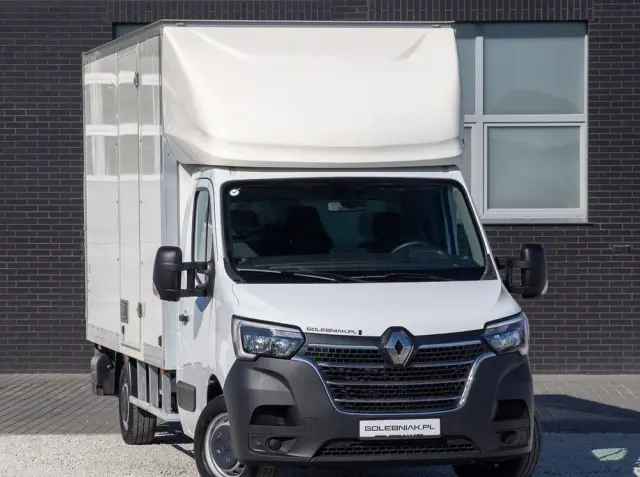 RENAULT Master 150KM 2.3 KONTENER 8palet + WINDA 