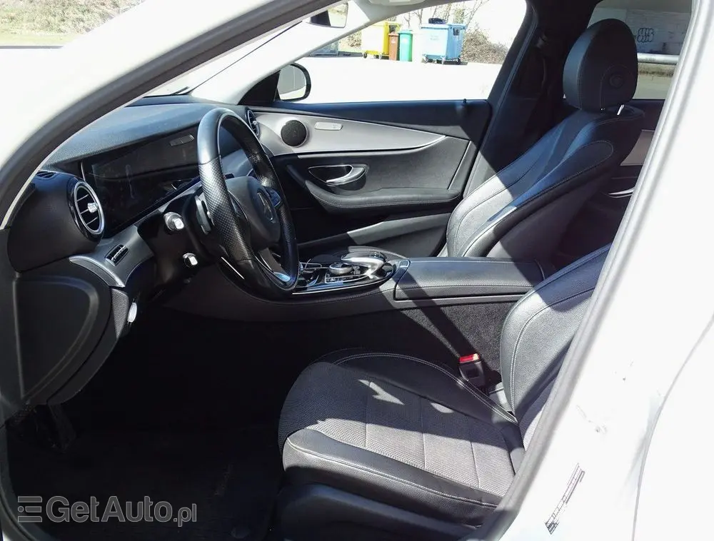 MERCEDES-BENZ Klasa E 