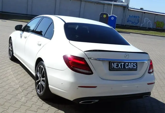 MERCEDES-BENZ Klasa E 