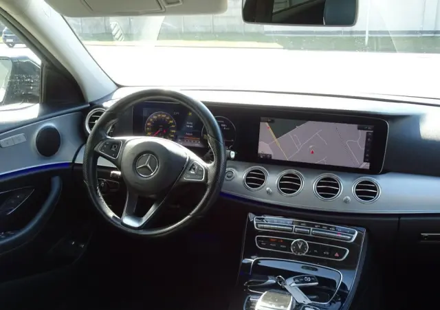 MERCEDES-BENZ Klasa E 