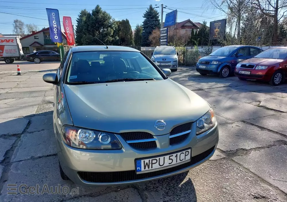 NISSAN Almera II 1.5 Base