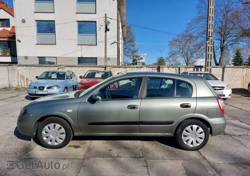 NISSAN Almera II 1.5 Base