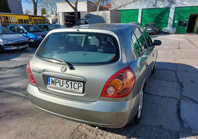 NISSAN Almera II 1.5 Base