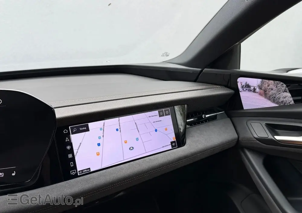 AUDI A6 Avant e-tron 