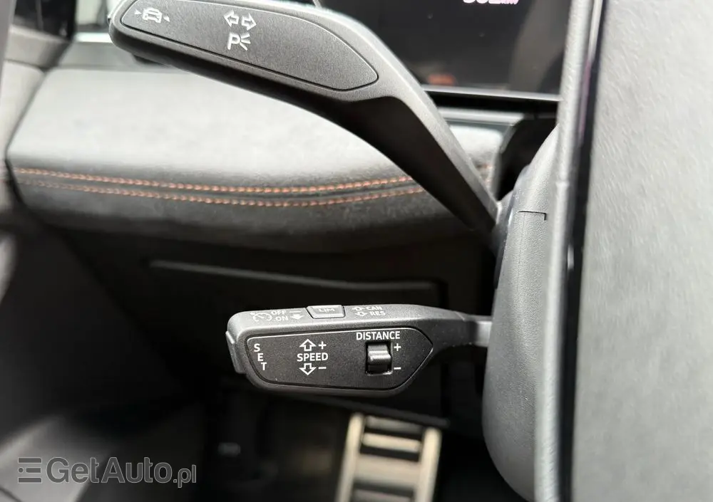 AUDI A6 Avant e-tron 