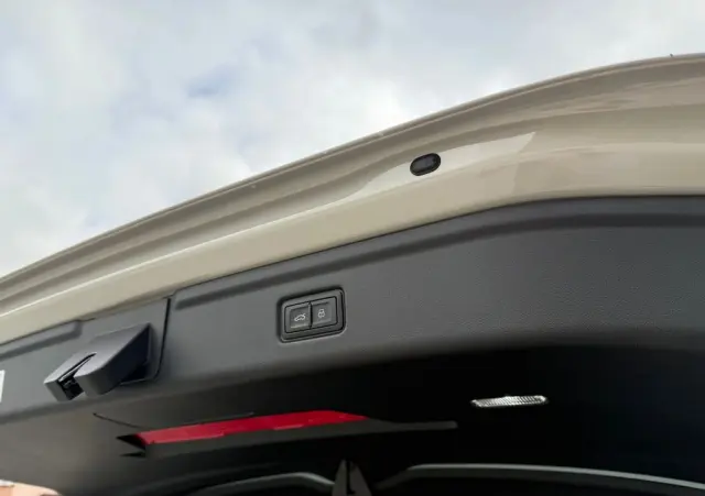 AUDI A6 Avant e-tron 