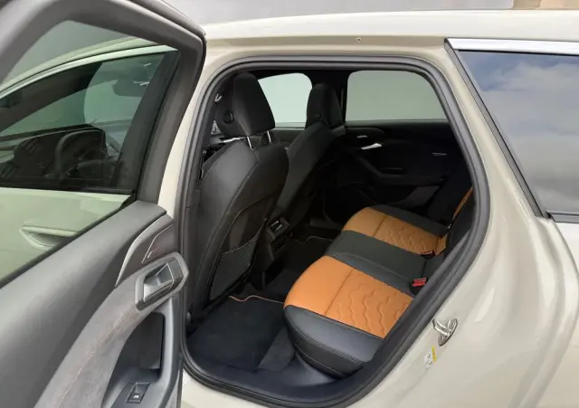 AUDI A6 Avant e-tron 