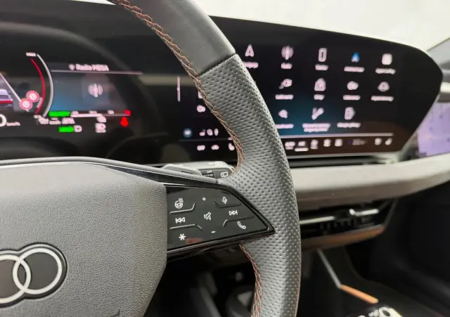 AUDI A6 Avant e-tron 