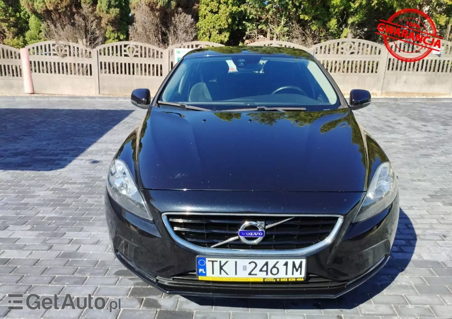 VOLVO V40 