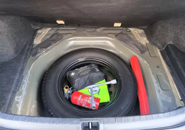 TOYOTA Corolla 1.33 Active