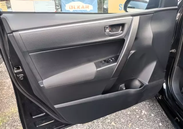 TOYOTA Corolla 1.33 Active