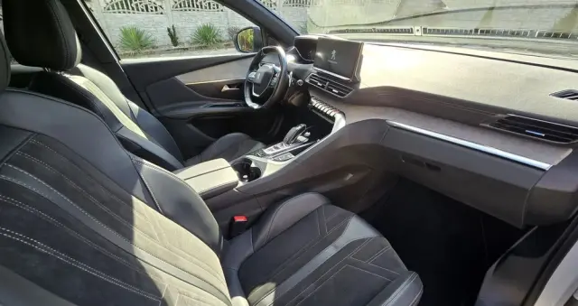 PEUGEOT 3008 BlueHDi 180 Stop & Start EAT8 GT