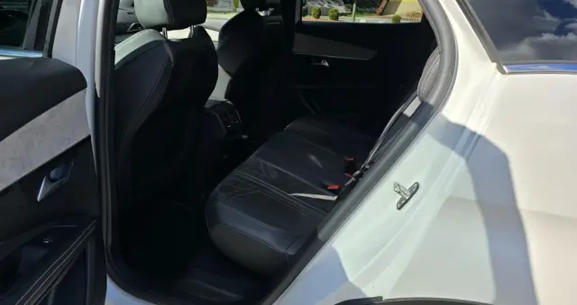 PEUGEOT 3008 BlueHDi 180 Stop & Start EAT8 GT