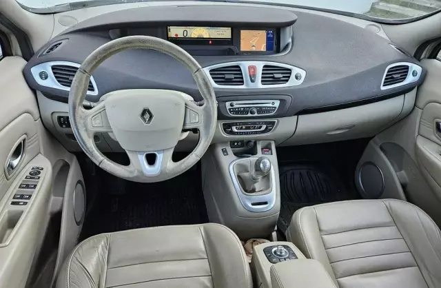 RENAULT Scenic 