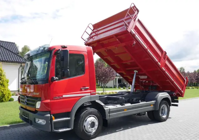 MERCEDES-BENZ ATEGO 1524 WYWROTKA 3-STRONNA, NISKI PRZEBIEG, STAN IDEALNY 
