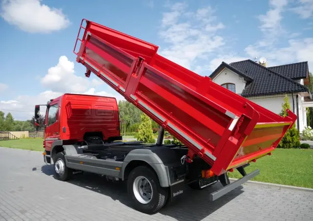 MERCEDES-BENZ ATEGO 1524 WYWROTKA 3-STRONNA, NISKI PRZEBIEG, STAN IDEALNY 