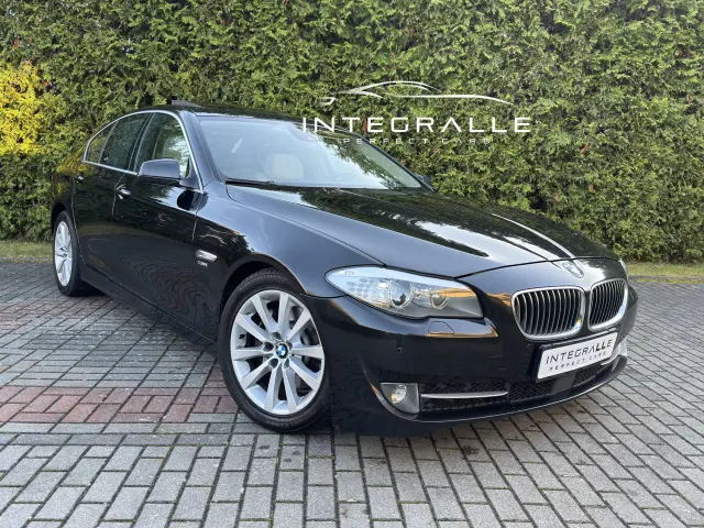 BMW Seria 5 XDrive Steptronic