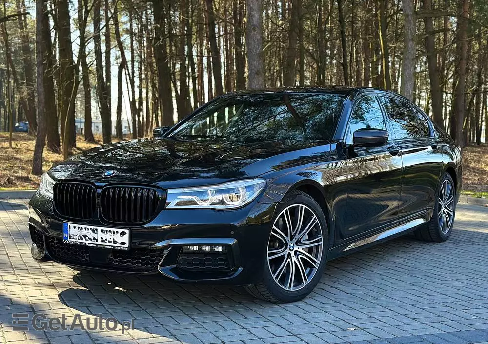 BMW Seria 7 750i xDrive