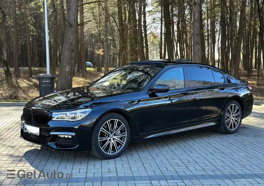 BMW Seria 7 750i xDrive